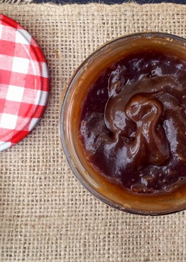 Vegan Caramel Sauce by The Flexitarian