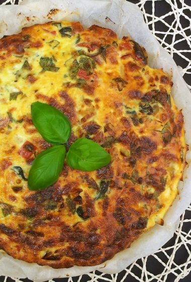 Leek & Spinach Crustless Quiche [vegetarian] by The Flexitarian