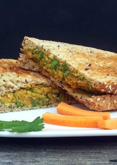 No Chicken Coronation Sandwich [vegan] by The Flexitarian