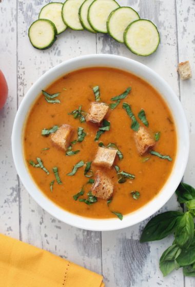 Courgette & Tomato Basil Soup [vegan] by The Flexitarian - Annabelle Randles