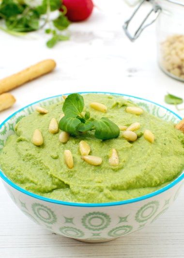 Watercress Hummus [vegan] by The Flexitarian