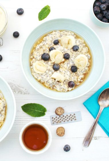 Blueberry & Banana Overnight Oats [vegan] [gluten free] &copy; The Flexitarian - Annabelle Randles