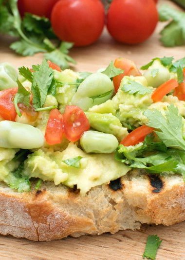 Smashed Avocado & Broad Beans Toast [vegan] by The Flexitarian