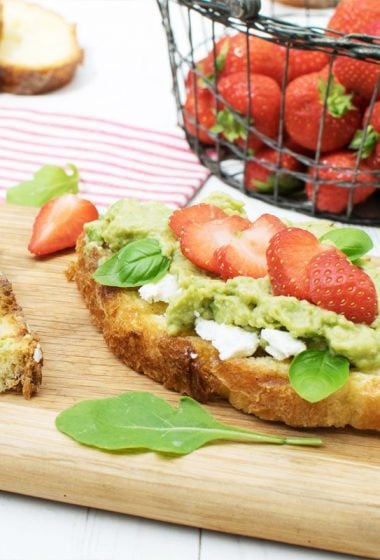 Avocado & Strawberry Tartines with Goat Cheese [vegetarian] &copy; The Flexitarian - Annabelle Randles