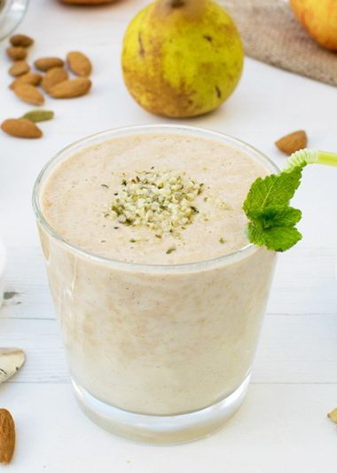 Apple & Pear Cardamom Ginger Smoothie [vegan] [gluten free] by The Flexitarian