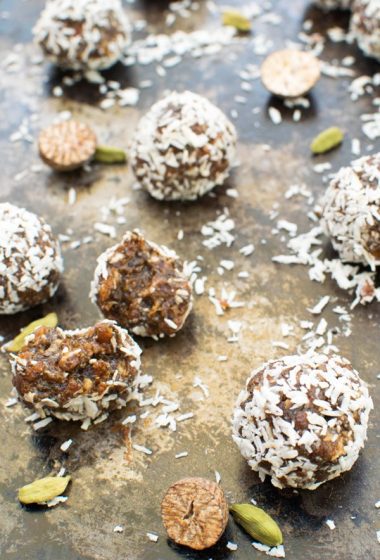 Chai Spiced Energy Bites [vegan] [gluten free] by The Flexitarian