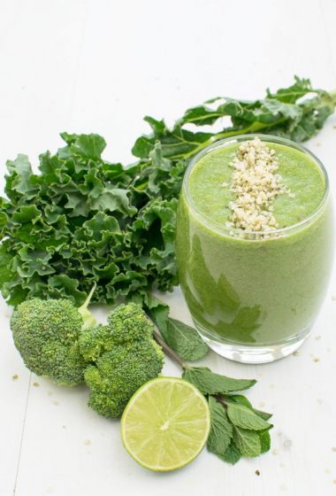 Melon, Kale & Broccoli Smoothie [vegan] by The Flexitarian