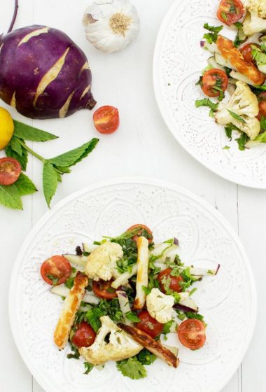 Cauliflower, Kohlrabi & Halloumi Salad [vegetarian] [gluten free] by The Flexitarian