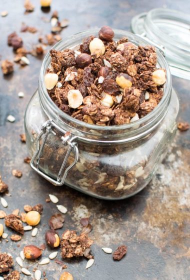 Chocolate & Hazelnut Spelt Granola [vegan] by The Flexitarian