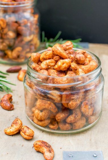Smoky Roasted Cashews [vegan] by The Flexitarian