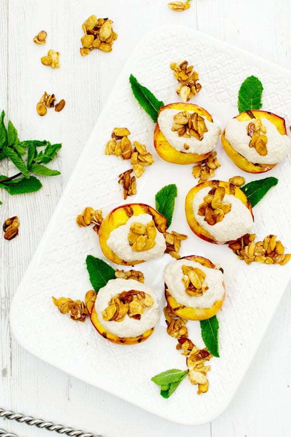 roasted peaches with cashew cinnamon cream & caramelised almonds [vegan]