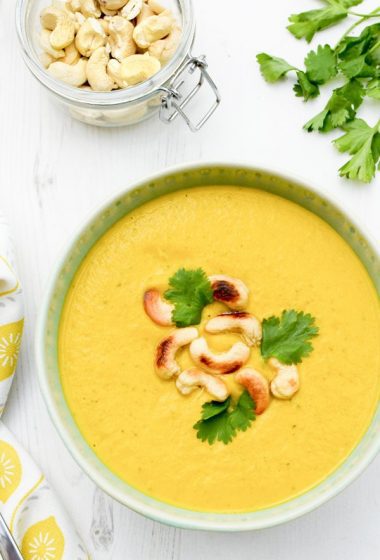 Carrot & Cashew Soup [vegan] by The Flexitarian