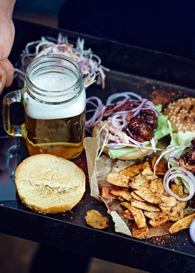 Oumph Vegan Pop-Up lunches at Whole Foods Market in London 2
