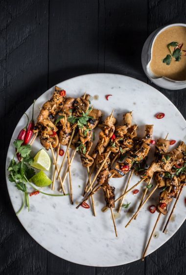 King Satay With Spicy Peanut-Ginger Sauce [vegan] from The Wicked Healthy Cookbook - Picture Credit Eva Kosmas Flores