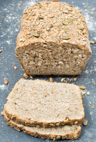 Seeded Wholemeal Bread [vegan] by The Flexitarian