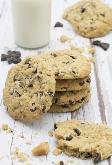 Vegan Chocolate Chip Cookies | The Flexitarian