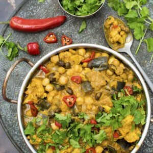 Cauliflower and Aubergine Curry [vegan] [gluten free] by The Flexitarian © Annabelle Randles