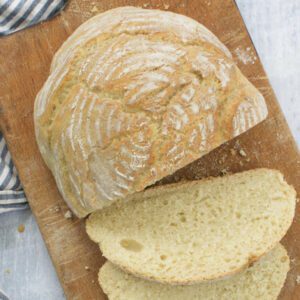 Easy White Loaf Sliced 2020 © Annabelle Randles The Flexitarian Le Flexitarien