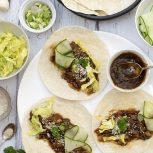 "No Duck" Hoisin Jackfruit Wrap [vegan] © Annabelle Randles | The Flexitarian
