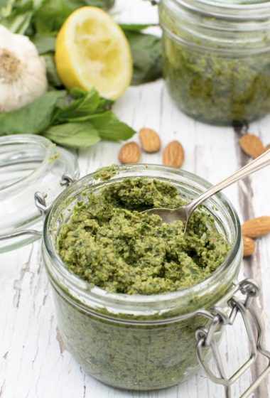 Carrot Top Pesto | The Flexitarian