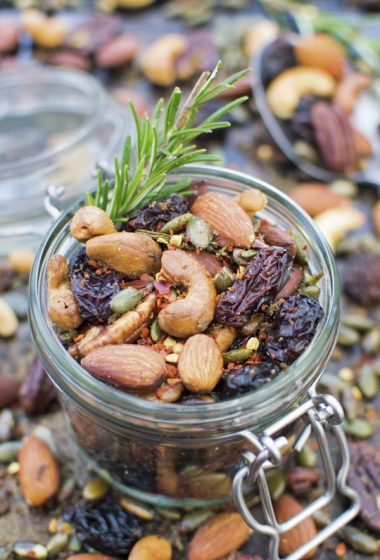 Rosemary Chili Nuts &copy; The Flexitarian