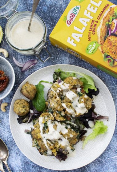Stuffed Mushrooms with Falafel Crumble [vegan] by The Flexitarian