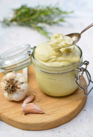 Simple Vegan Mayo | The Flexitarian