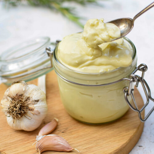 Simple Vegan Mayo | The Flexitarian