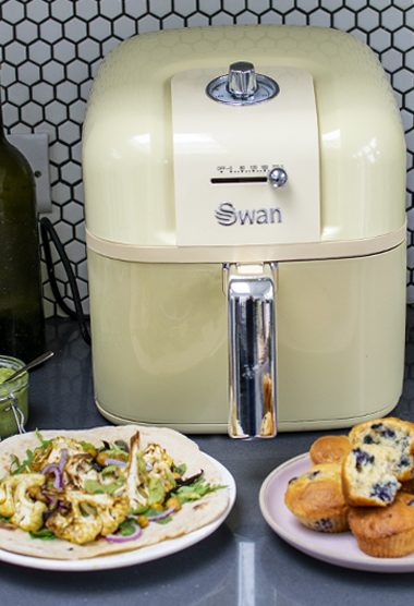 Swan Retro Air Fryer Saves Time and Delivers Delicious Food