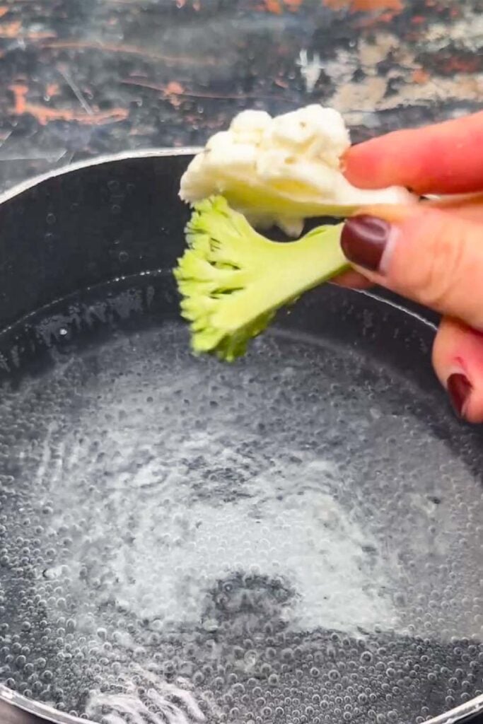  Broccoli and Cauliflower florets