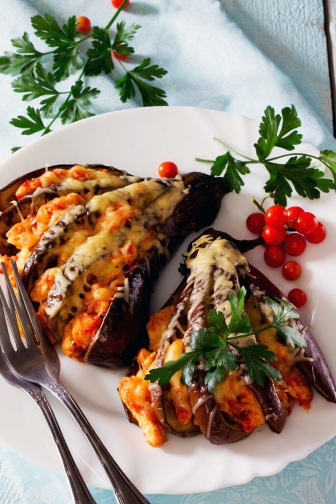 Roasted aubergines with cheese