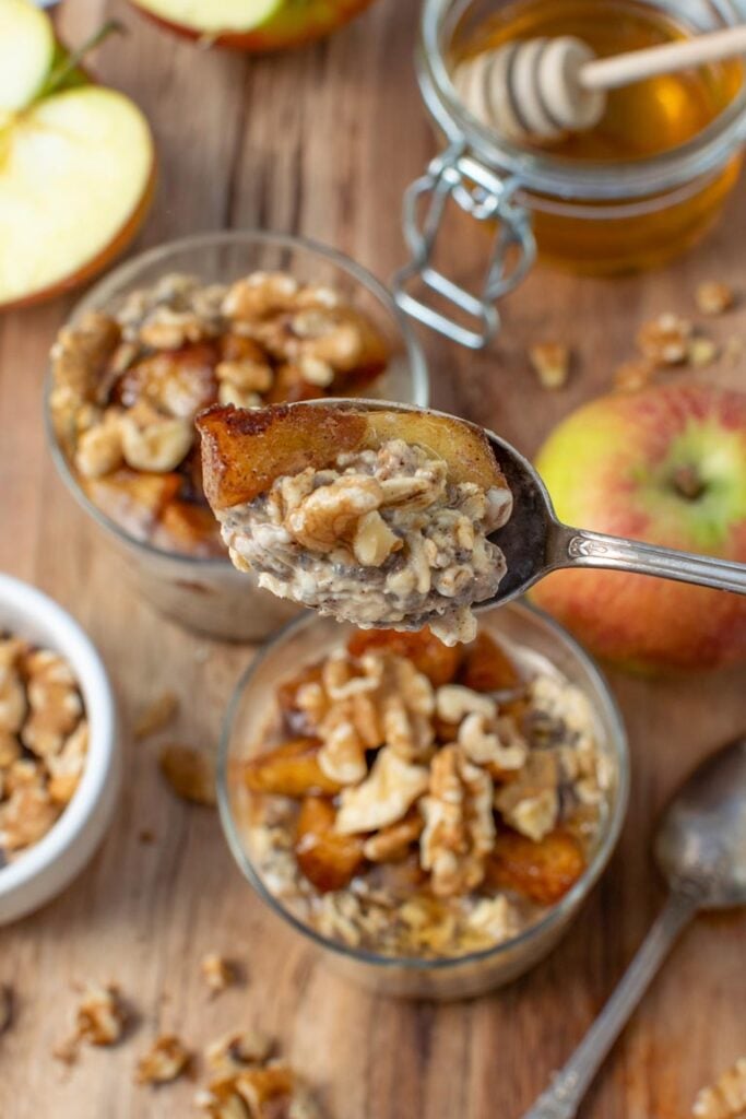 apple pie overnight oats