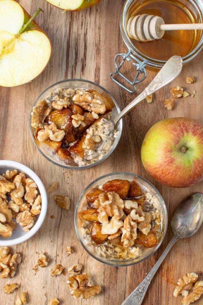 apple pie overnight oats