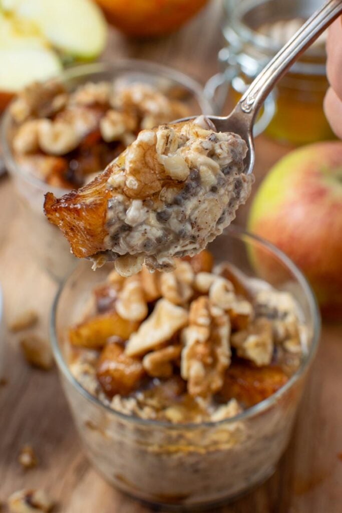 apple pie overnight oats